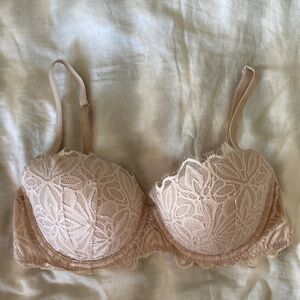 Victoria’s Secret pink bra